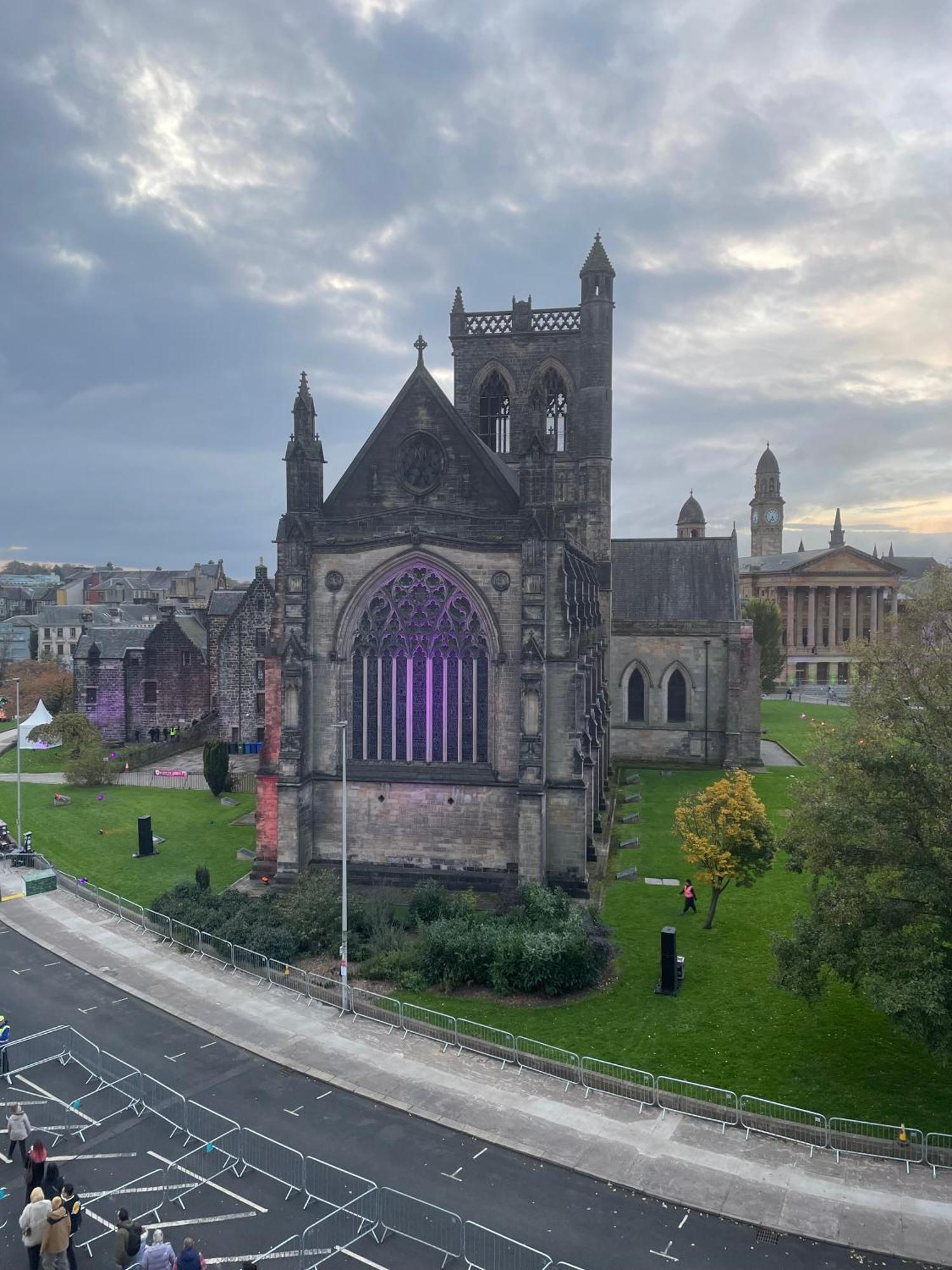 The Penthouse - Abbey View * Paisley